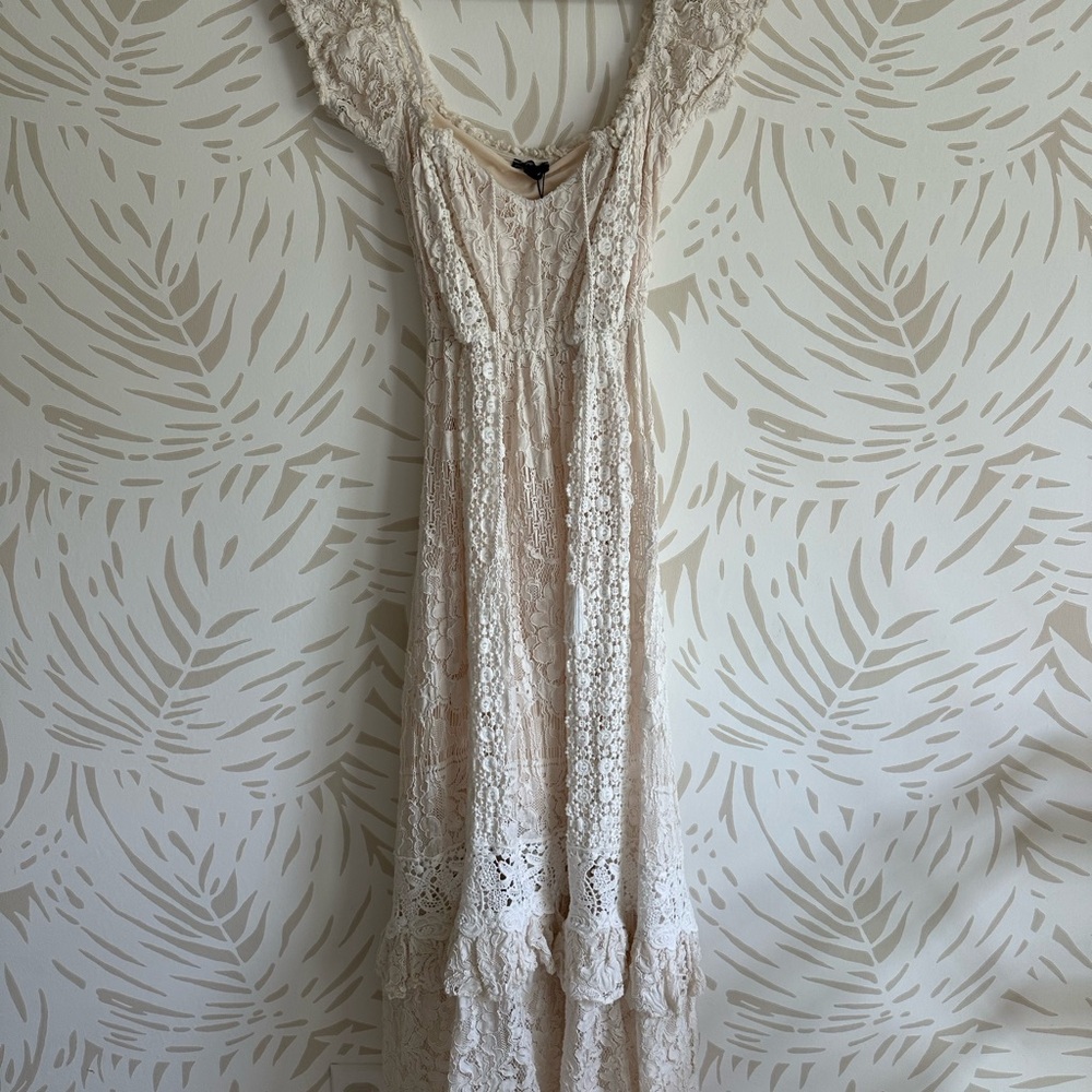 Sky Cream Maxi Dress with Scoop Neck and Flutter Sleeves